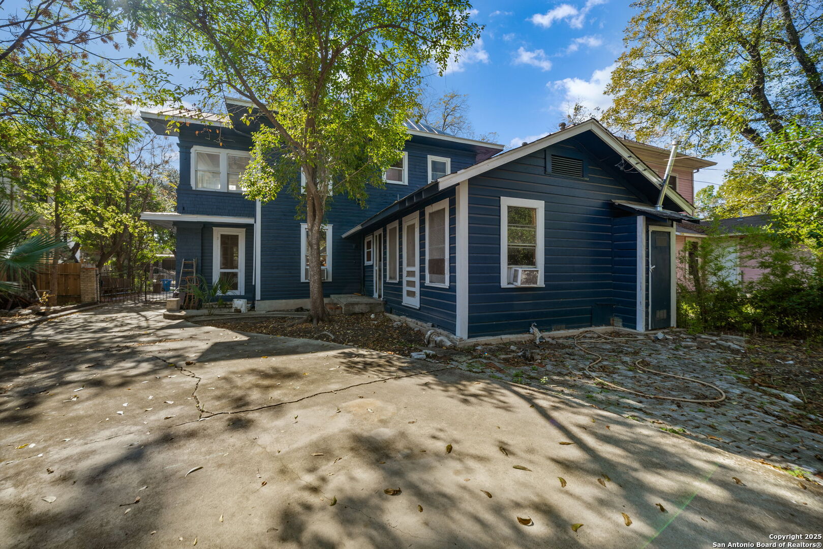 433 W Woodlawn Avenue San Antonio TX 78212