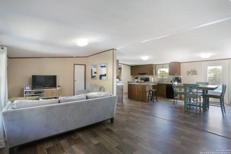 941 Deer Run Canyon Lake TX 78133