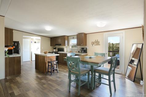 941 Deer Run Canyon Lake TX 78133