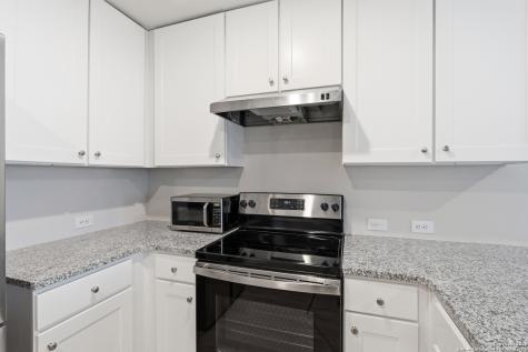 5738 Elm Valley San Antonio TX 78242