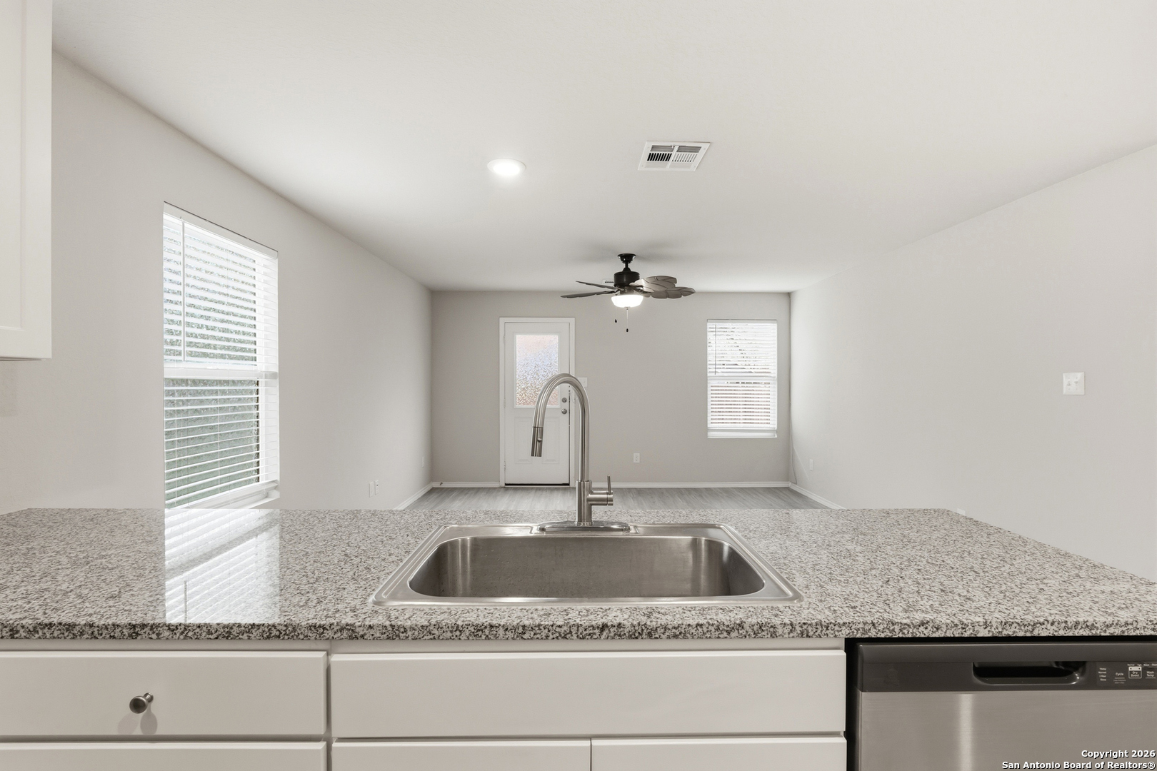 5738 Elm Valley San Antonio TX 78242