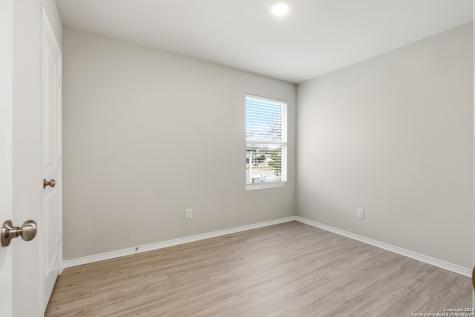 5738 Elm Valley San Antonio TX 78242