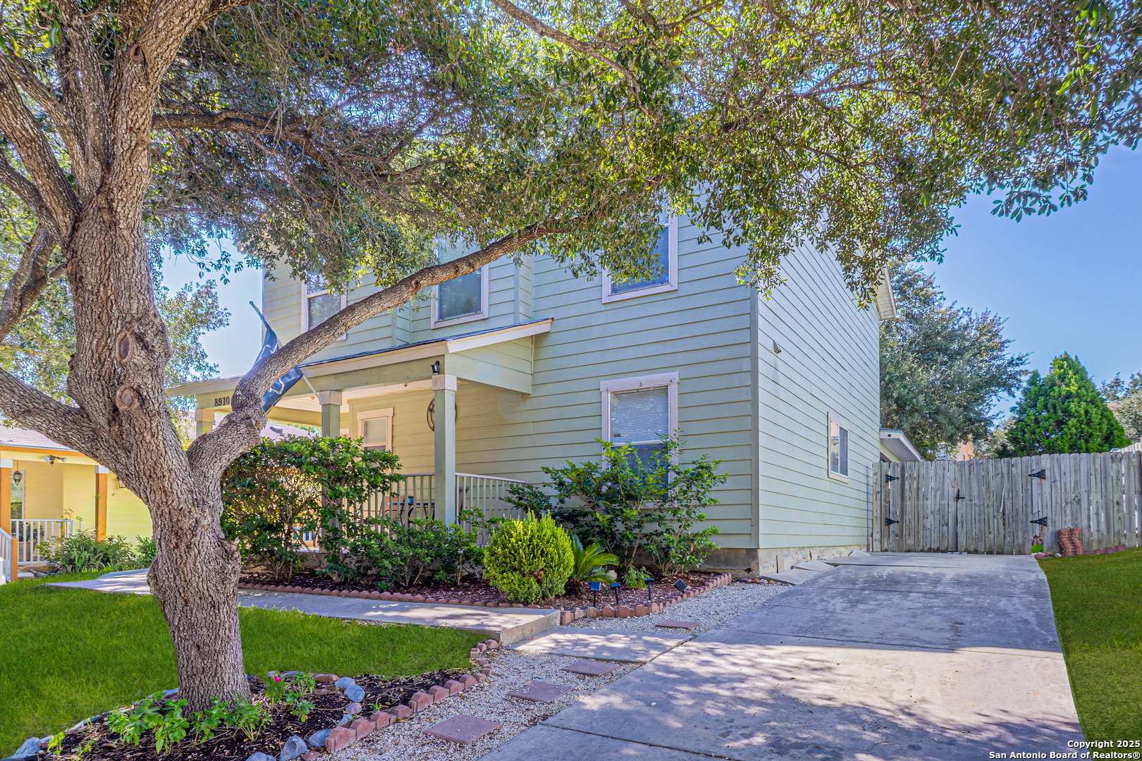 8910 Rhoda San Antonio TX 78224