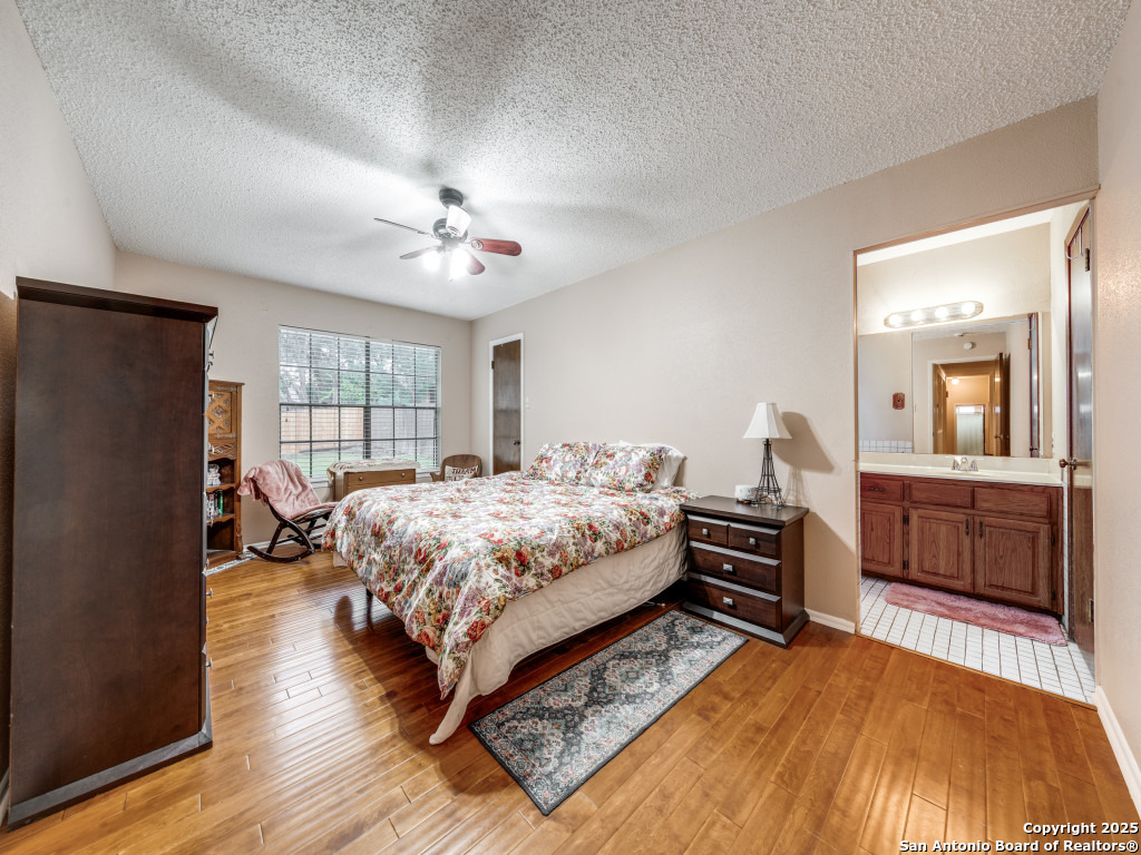 4818 Winthop San Antonio TX 78249