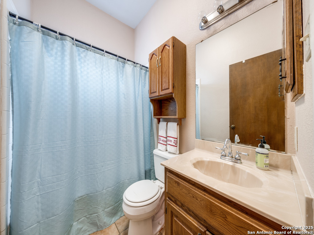 4818 Winthop San Antonio TX 78249