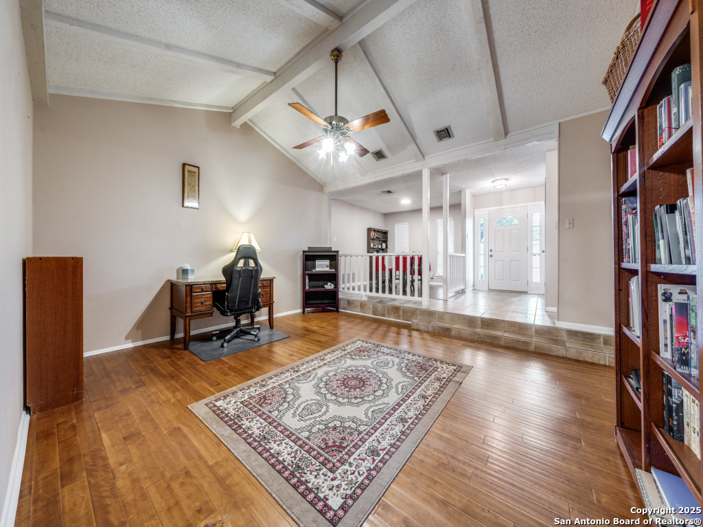 4818 Winthop San Antonio TX 78249