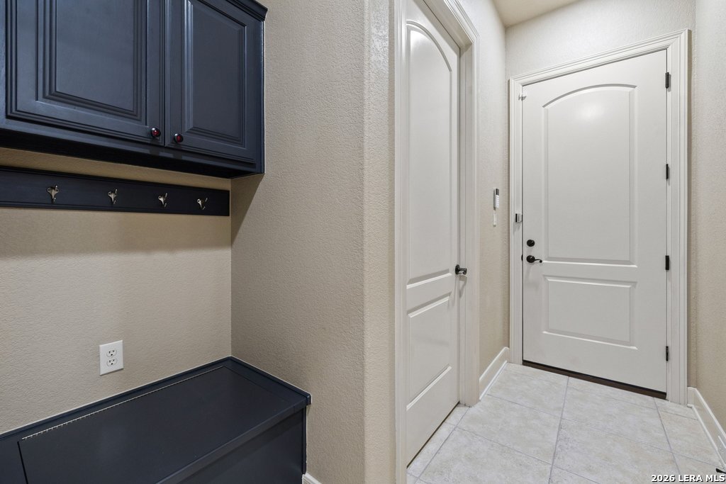 2022 Via Vineda San Antonio TX 78258