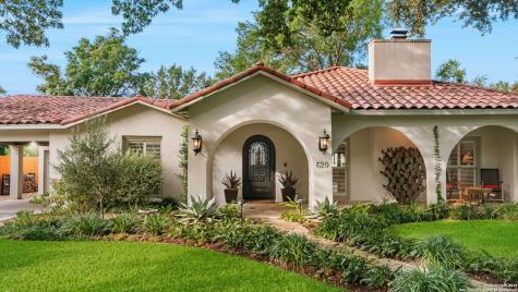 620 E Mandalay Olmos Park TX 78212