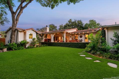 620 E Mandalay Olmos Park TX 78212