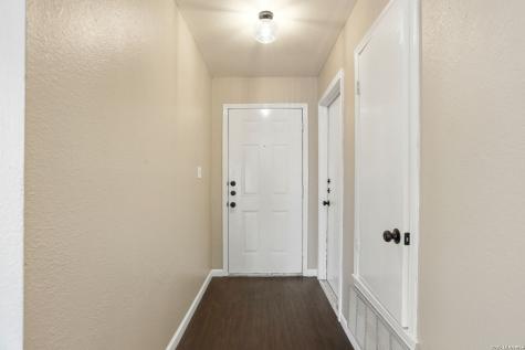 5223 Lakebend East San Antonio TX 78244