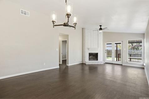 5223 Lakebend East San Antonio TX 78244