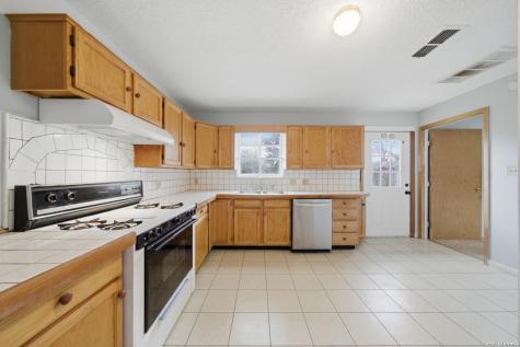 1521 B Street Floresville TX 78114