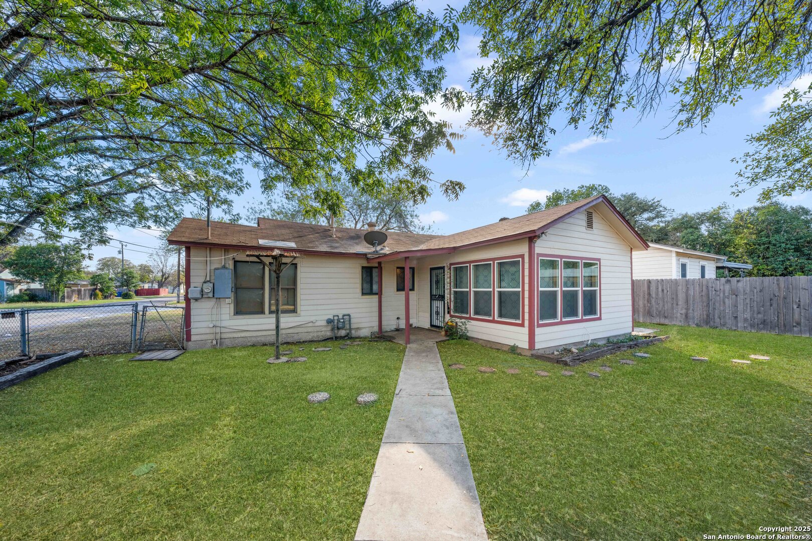 1803 Mardell San Antonio TX 78201