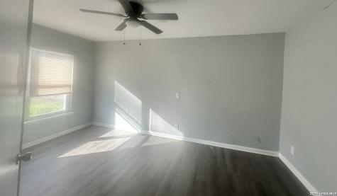 1307 W Hermosa San Antonio TX 78201