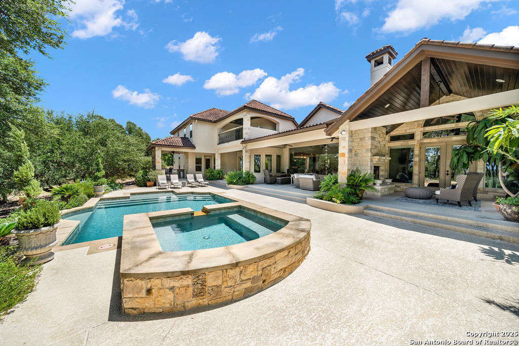 9719 Autumn Canyon San Antonio TX 78255