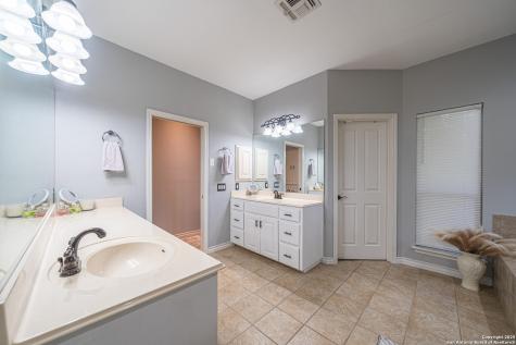519 Long Meadow Spring Branch TX 78070