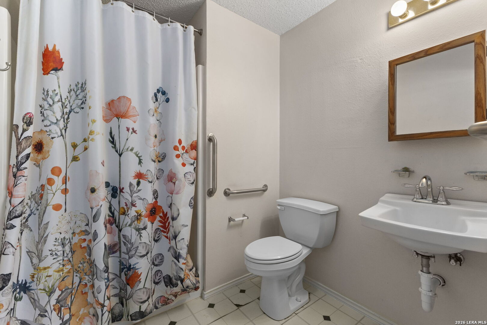 114 Iroquois San Antonio TX 78211