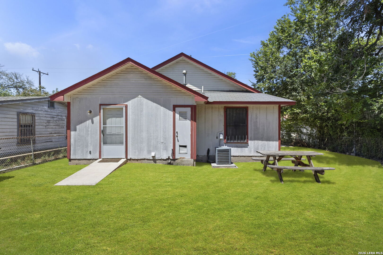 114 Iroquois San Antonio TX 78211