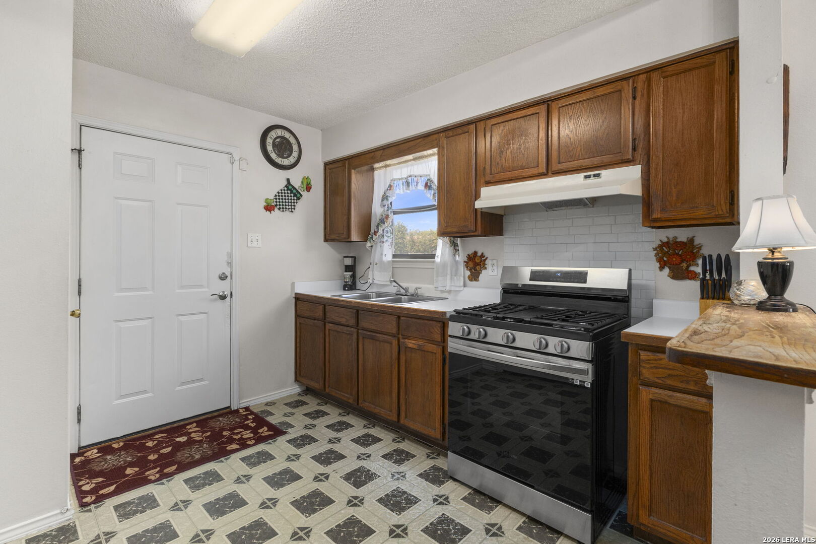 114 Iroquois San Antonio TX 78211