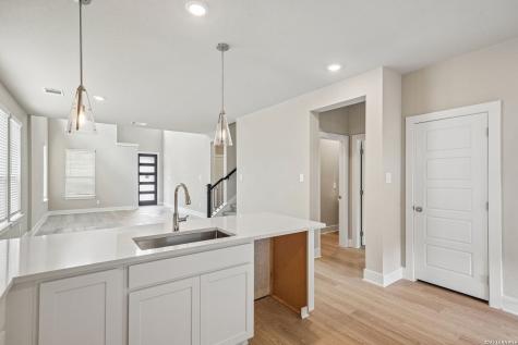 1548 Ravine Way New Braunfels TX 78108