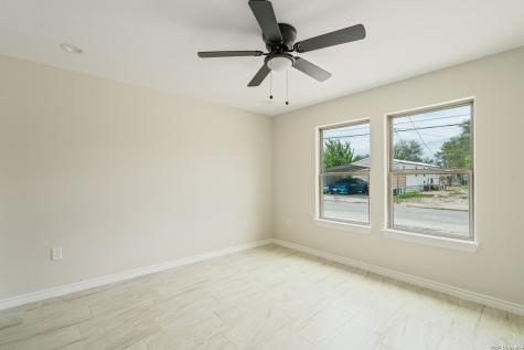 514 Linda Vista Del Rio TX 78840