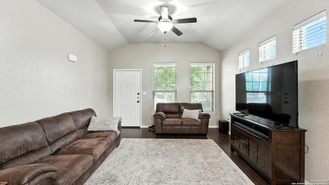 557 Creekside New Braunfels TX 78130