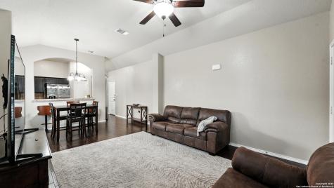 557 Creekside New Braunfels TX 78130