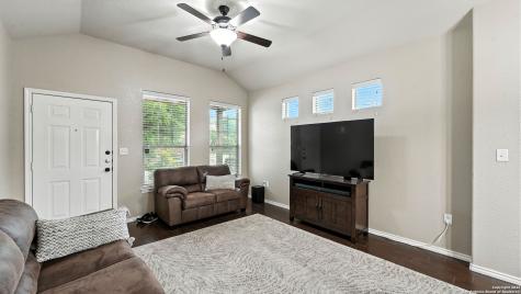 557 Creekside New Braunfels TX 78130