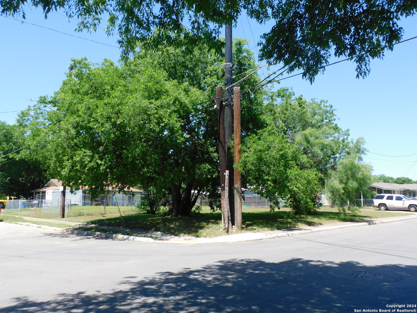 3827 Bay San Antonio TX 78237