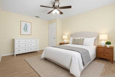 9006 Roquefort San Antonio TX 78250