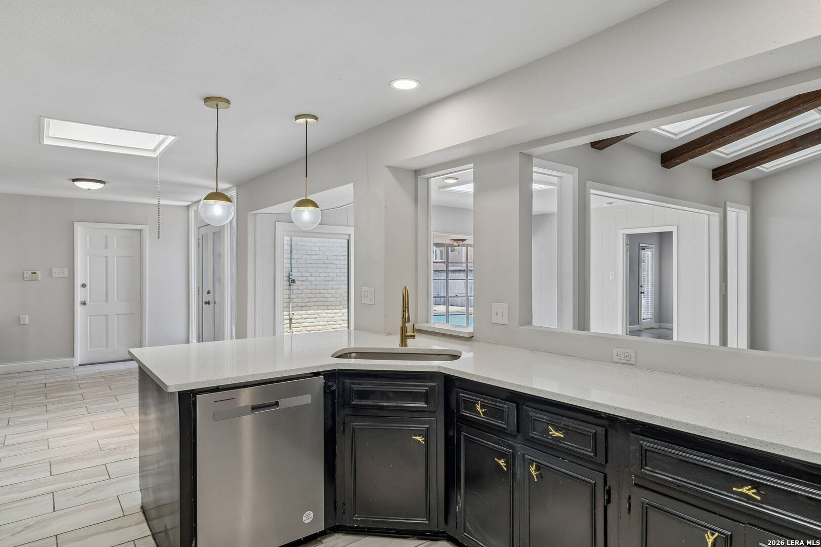 8333 Windway Windcrest TX 78239