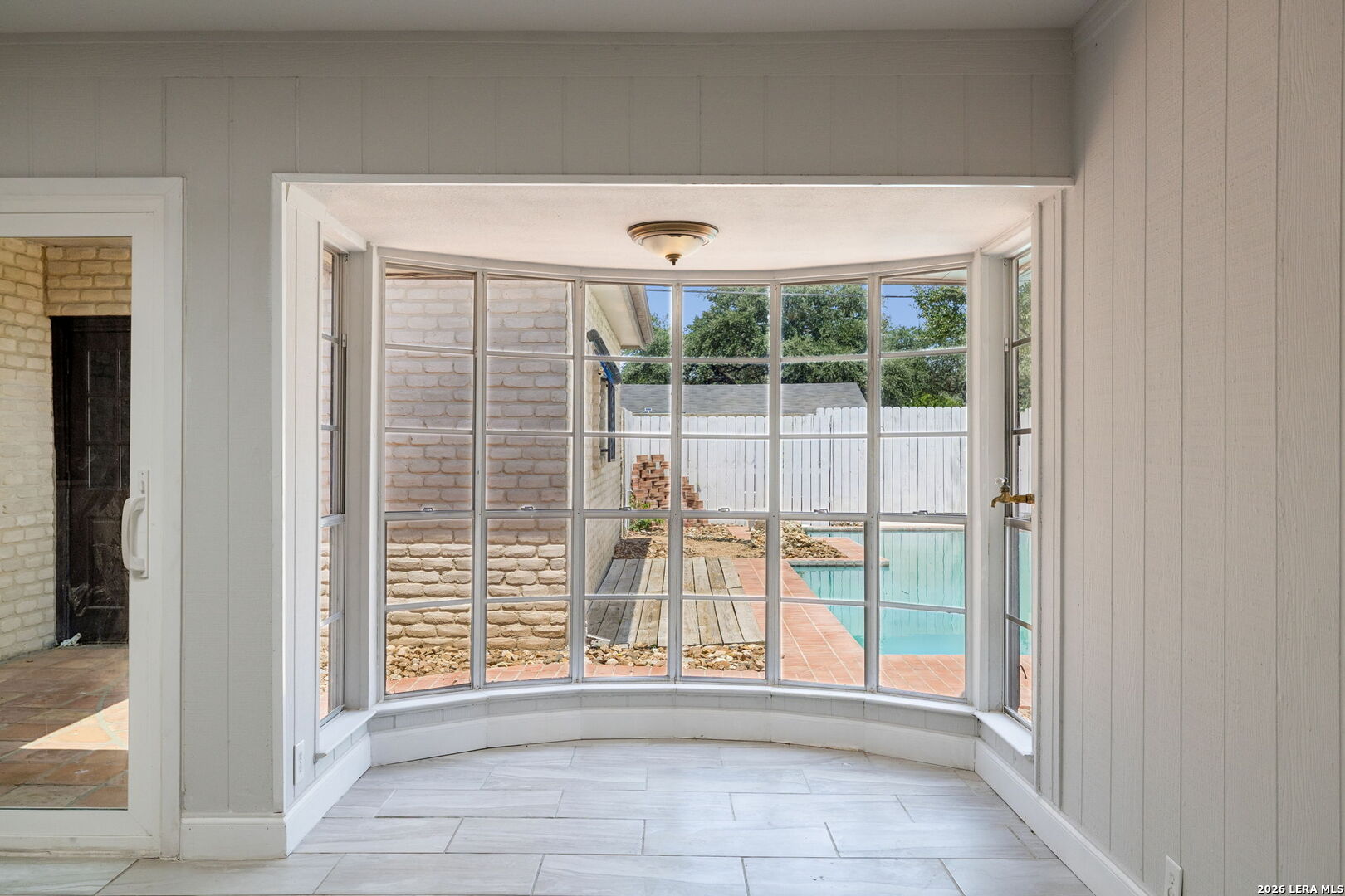 8333 Windway Windcrest TX 78239