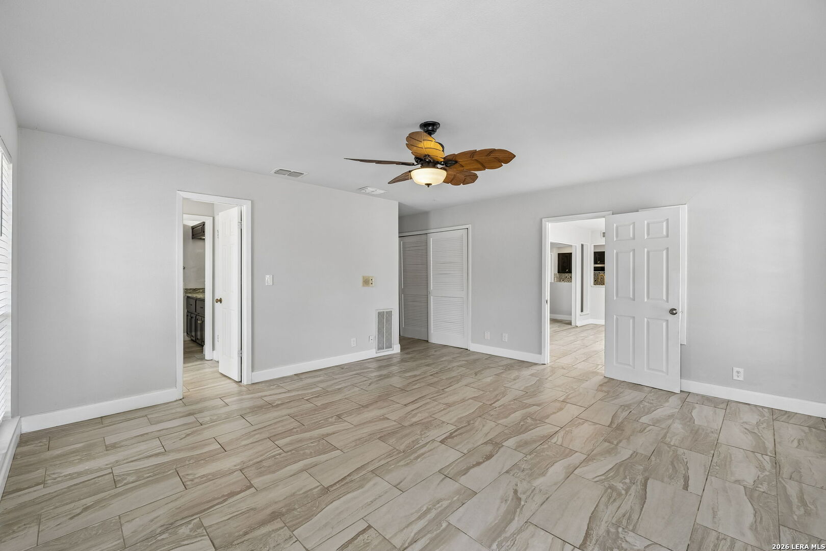 8333 Windway Windcrest TX 78239