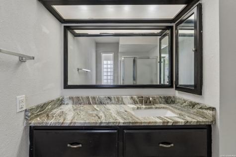 8333 Windway Windcrest TX 78239