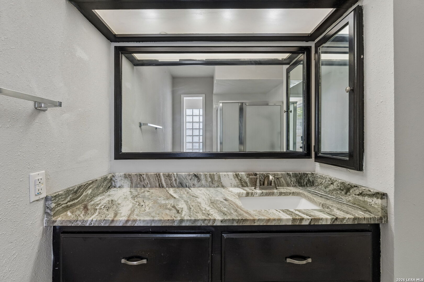 8333 Windway Windcrest TX 78239