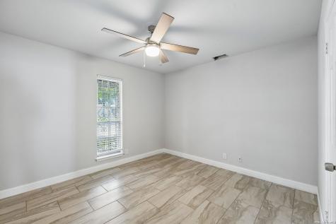 8333 Windway Windcrest TX 78239