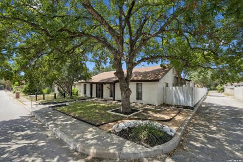8333 Windway Windcrest TX 78239