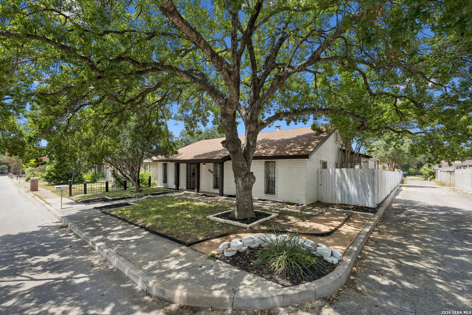 8333 Windway Windcrest TX 78239