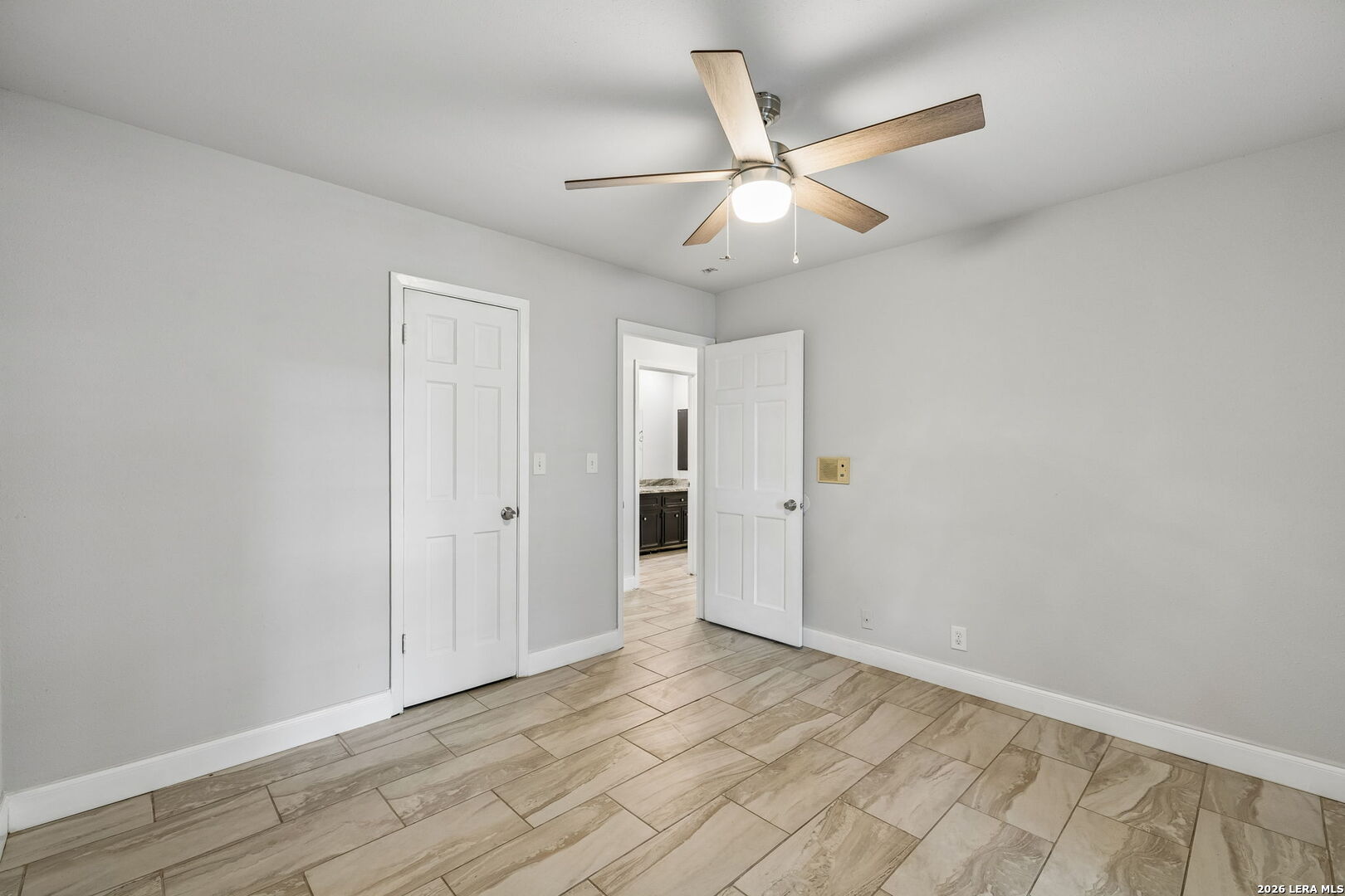 8333 Windway Windcrest TX 78239