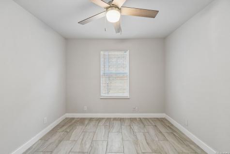 8333 Windway Windcrest TX 78239