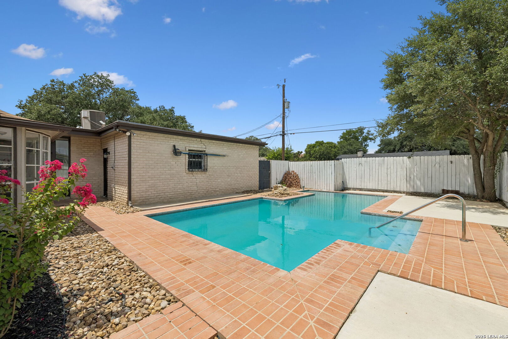 8333 Windway Windcrest TX 78239