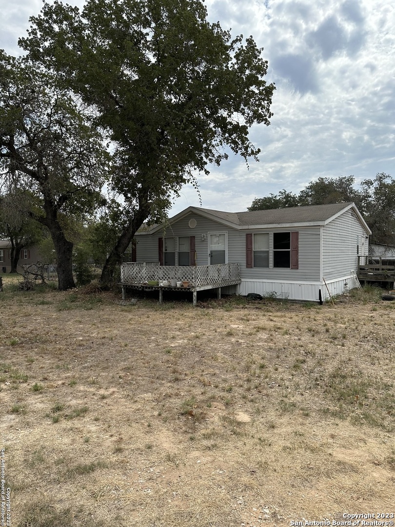 200 Heather Hollow Natalia TX 78059