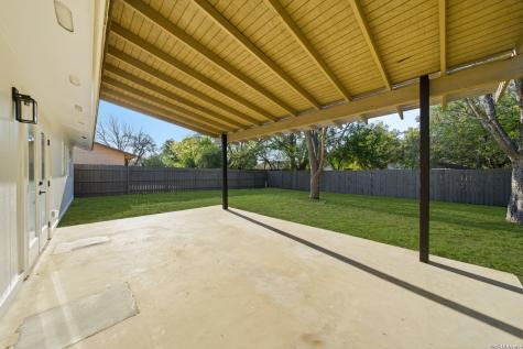 9446 Cliff Way San Antonio TX 78250