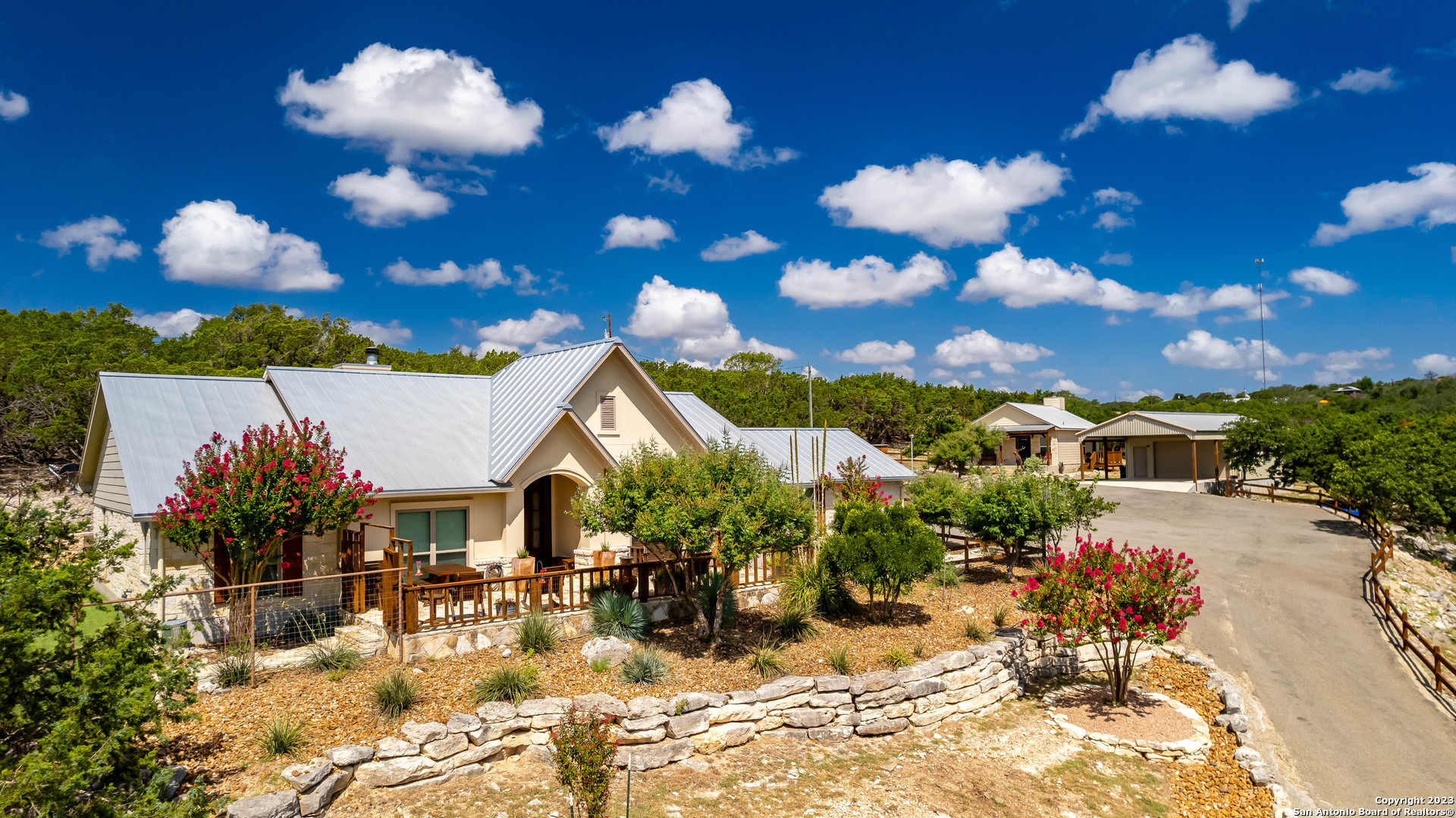 64 West View Kerrville TX 78028