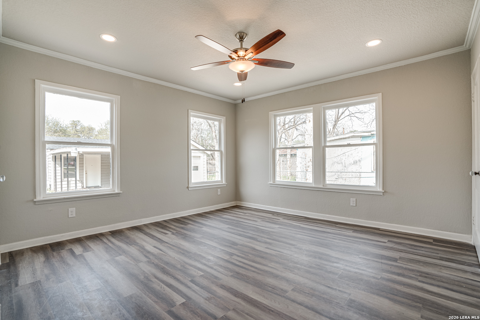2411 W Huisache Avenue San Antonio TX 78228