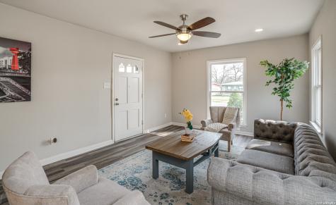 2411 W Huisache Avenue San Antonio TX 78228