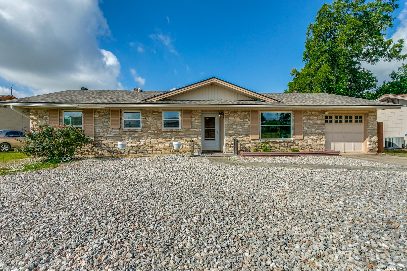 207 Balboa Drive Universal City TX 78148