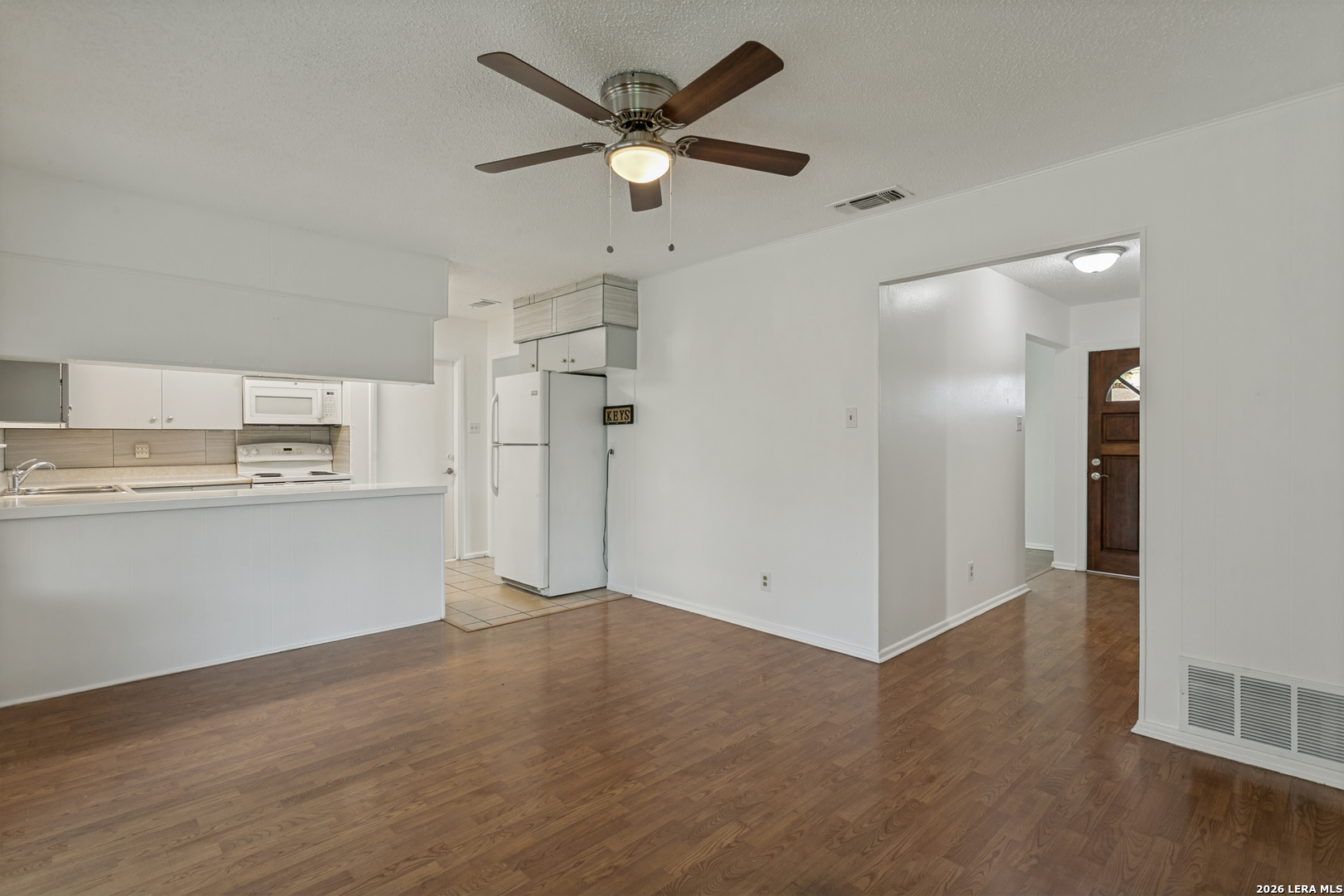 207 Balboa Drive Universal City TX 78148