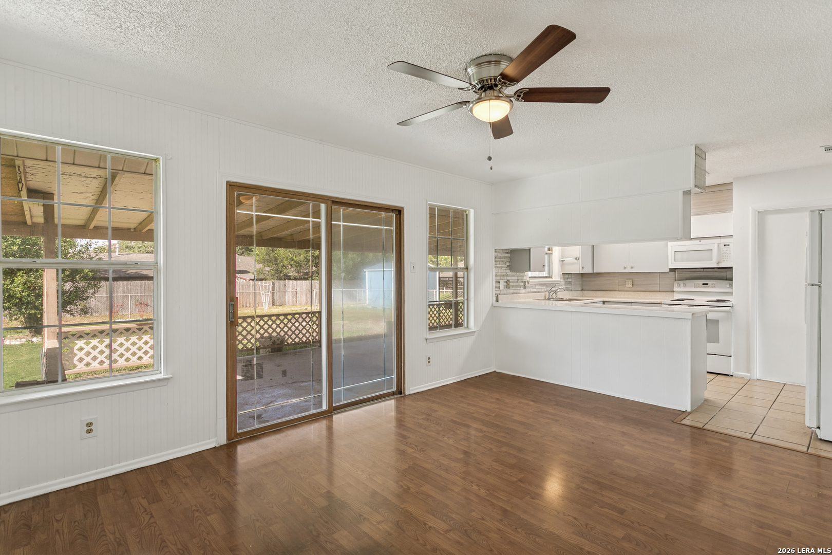 207 Balboa Drive Universal City TX 78148