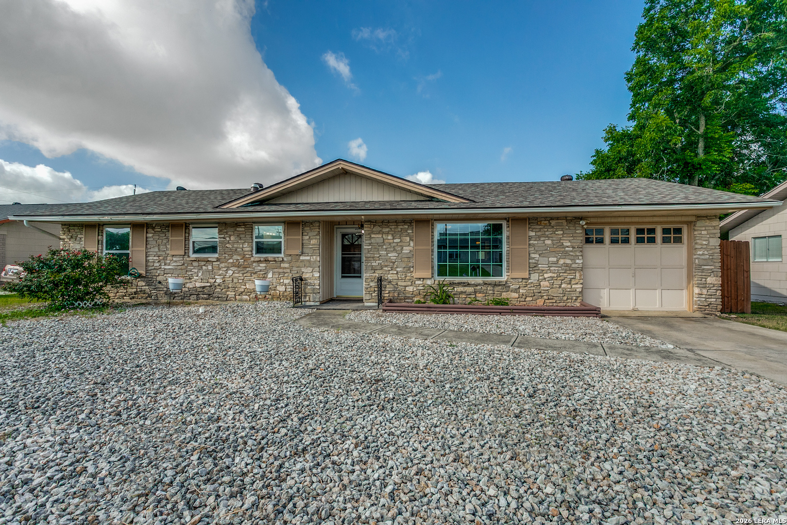 207 Balboa Drive Universal City TX 78148